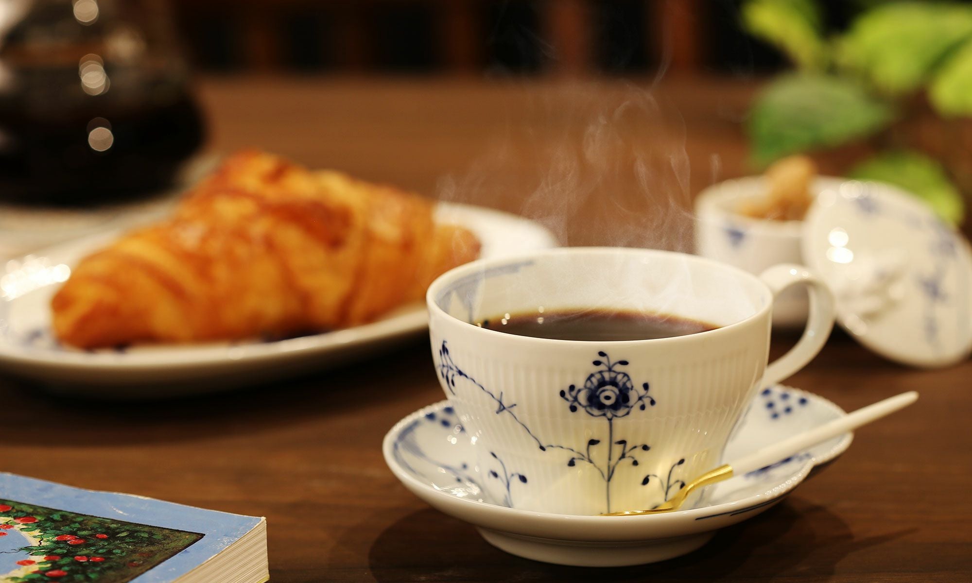 ロイヤルコペンハーゲンを使ったコーヒータイム