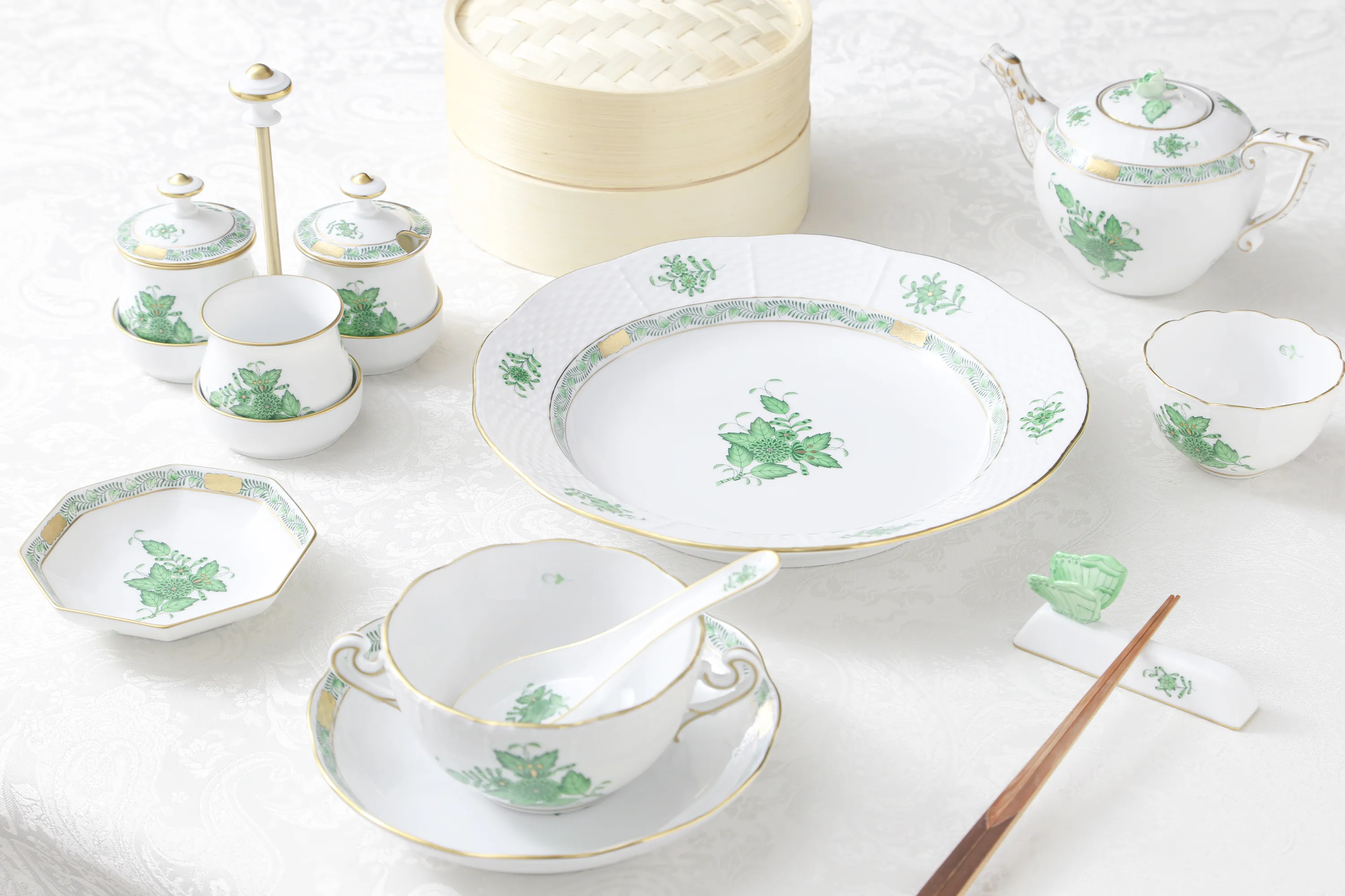 アポニーグリーンの食卓の画像