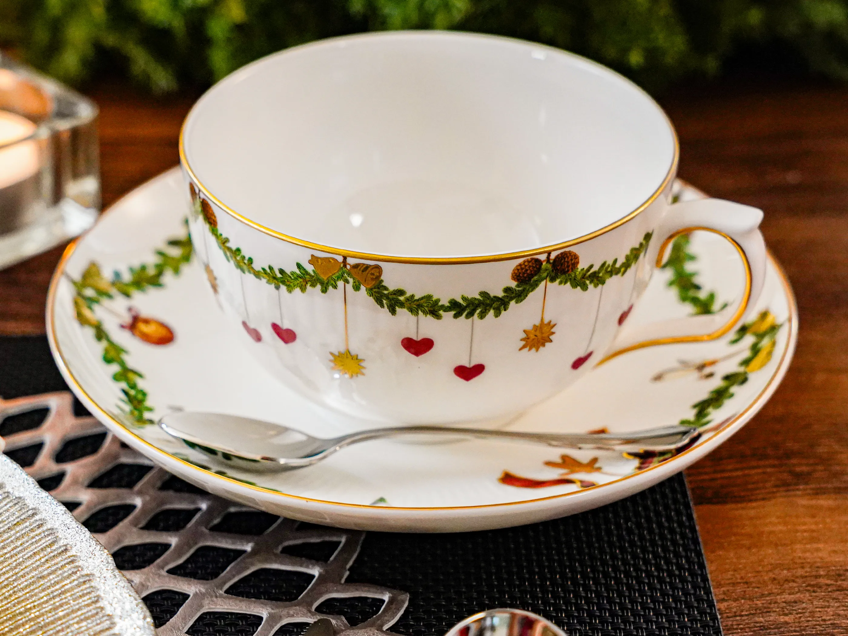 クリスマスのテーブルデコレーションの画像