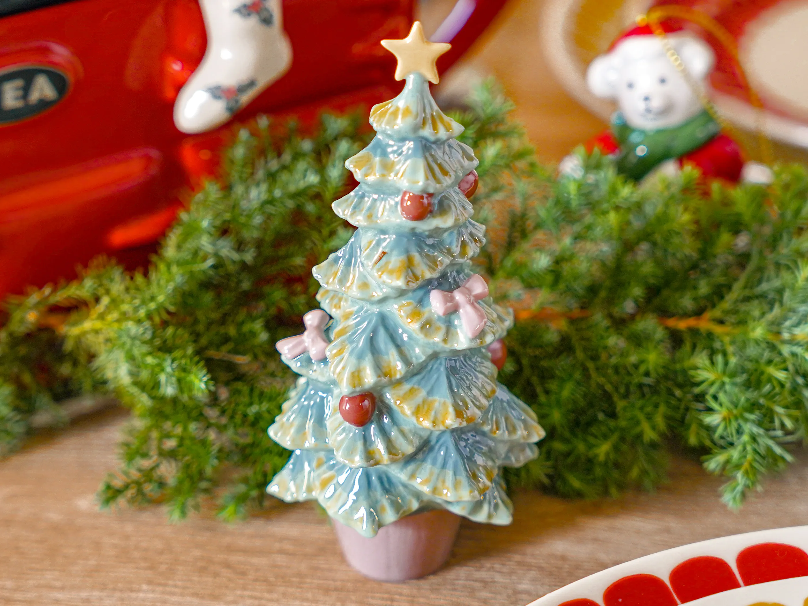 クリスマスのテーブルコーディネートの画像