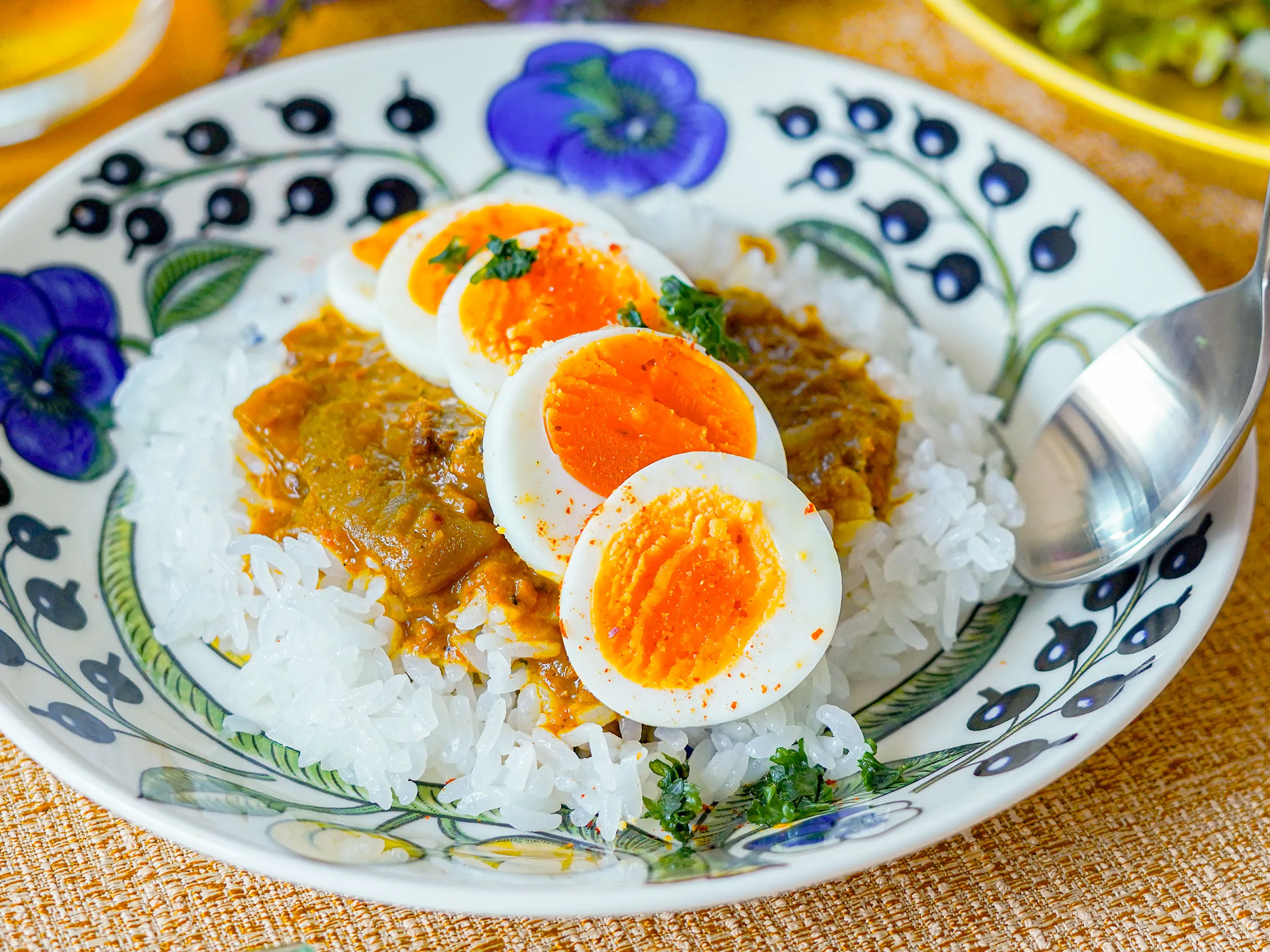 北欧ブランドのカレー皿の画像