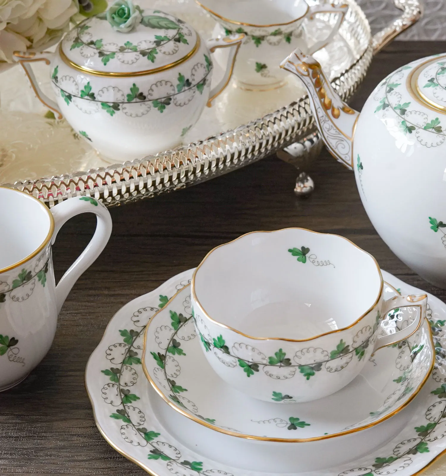 ヘレンド パセリグリーンのティーセット（ティーポット・シュガーポット・ティーカップ＆ソーサー・プレート）