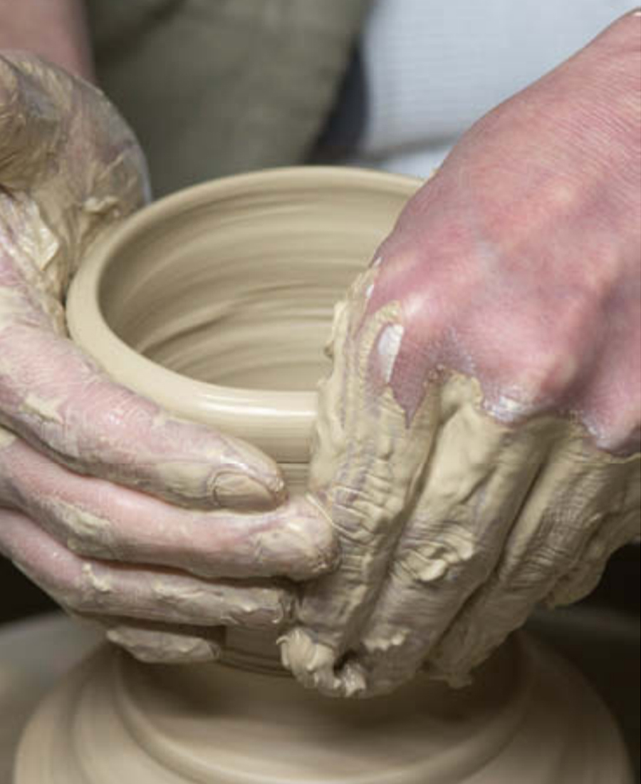 成形作業の画像