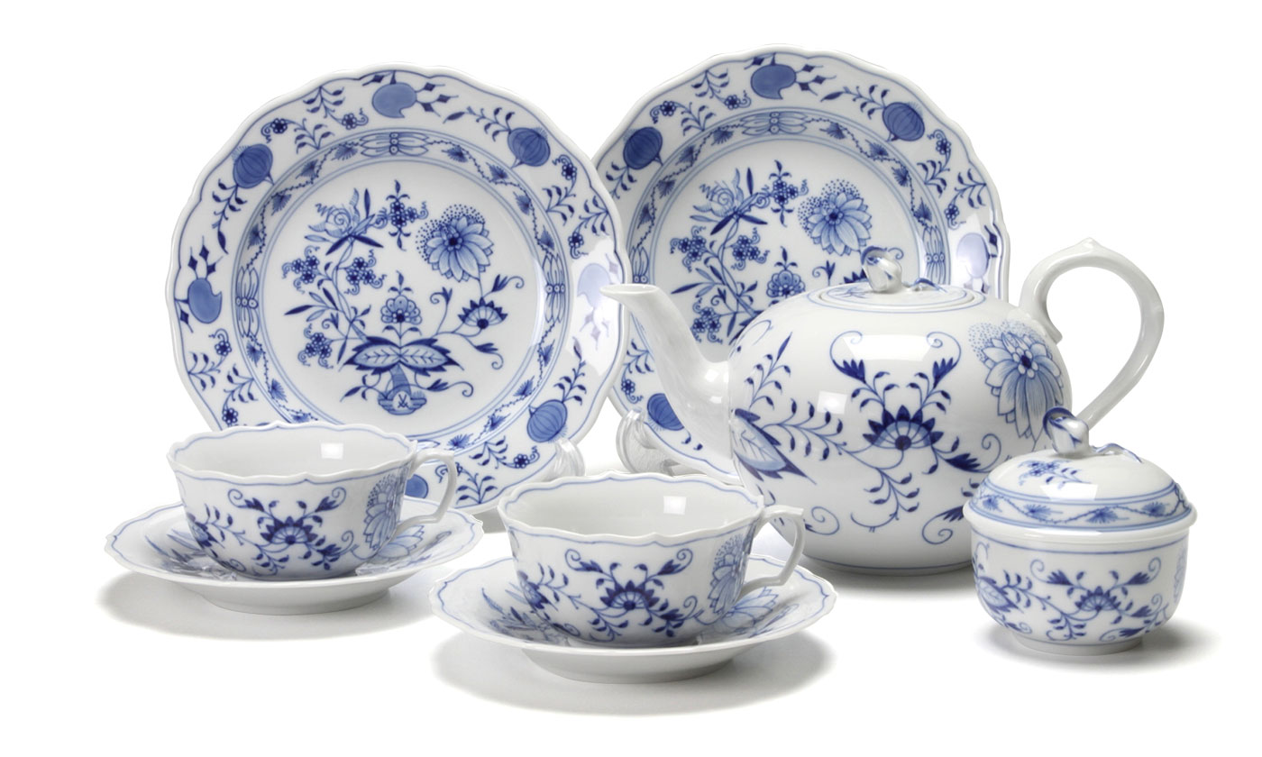 焼成前と焼成後のブルーオニオンの画像