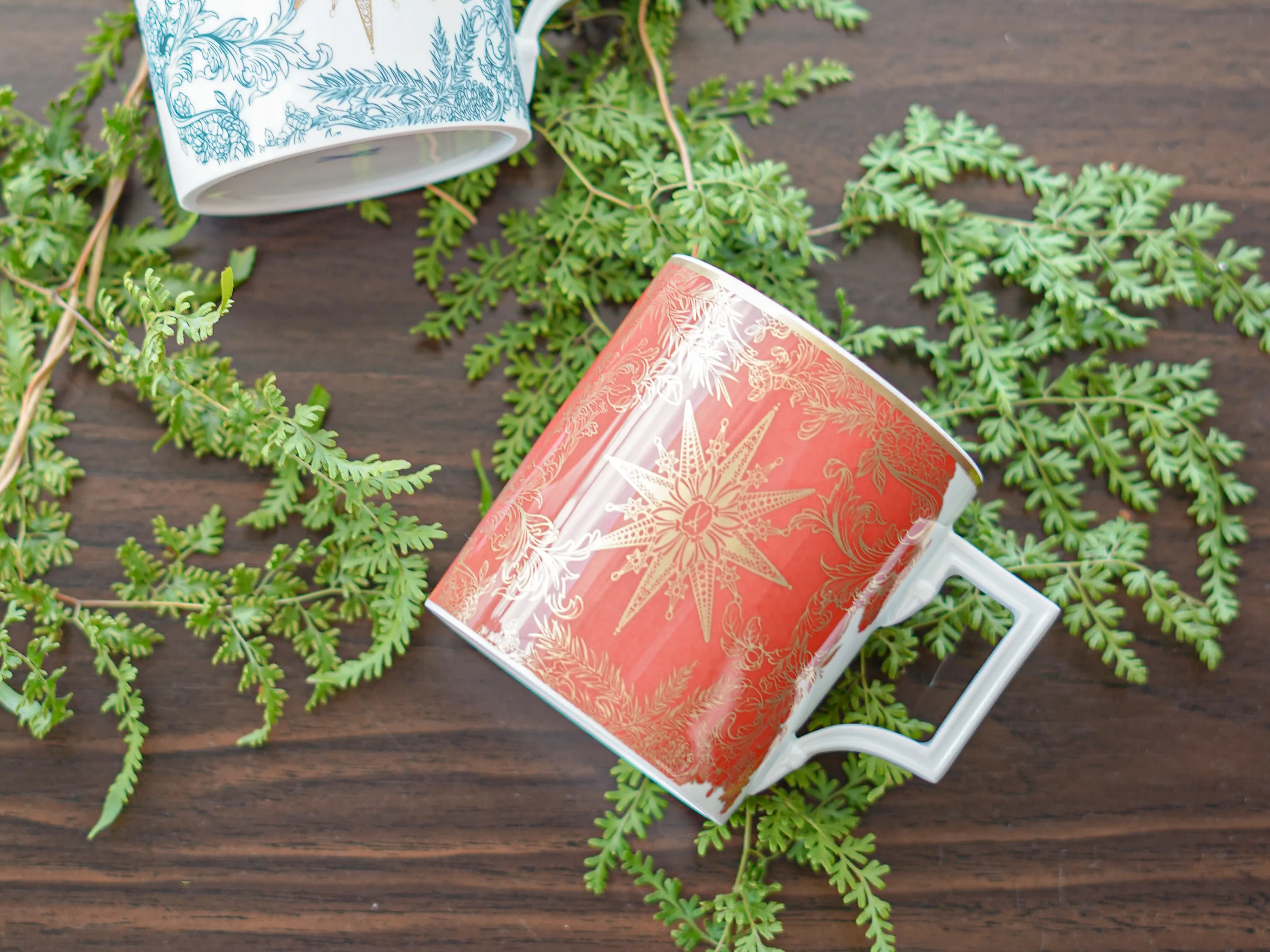 マイセン（Meissen）クリスマススター レッド マグカップ 240ml 高さ9cm