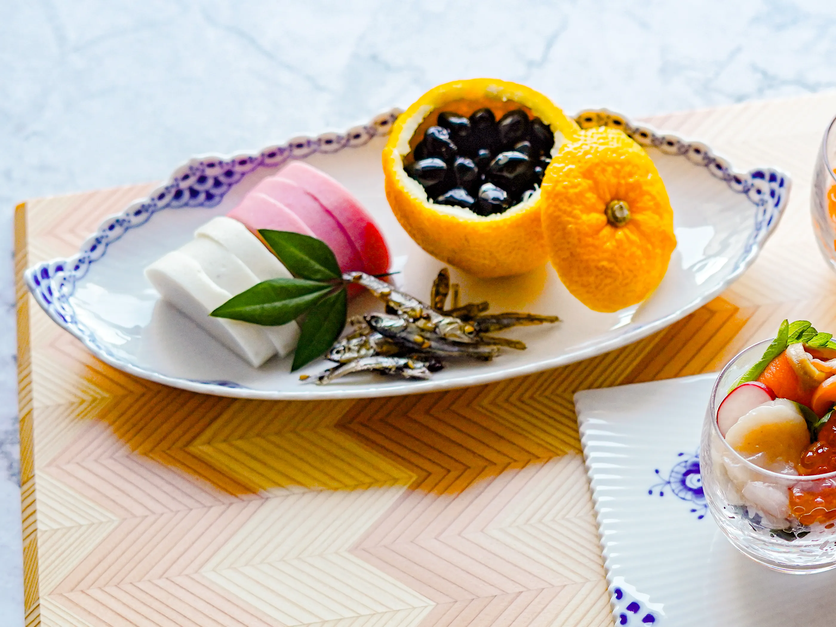 プリンセスブルーの器の画像