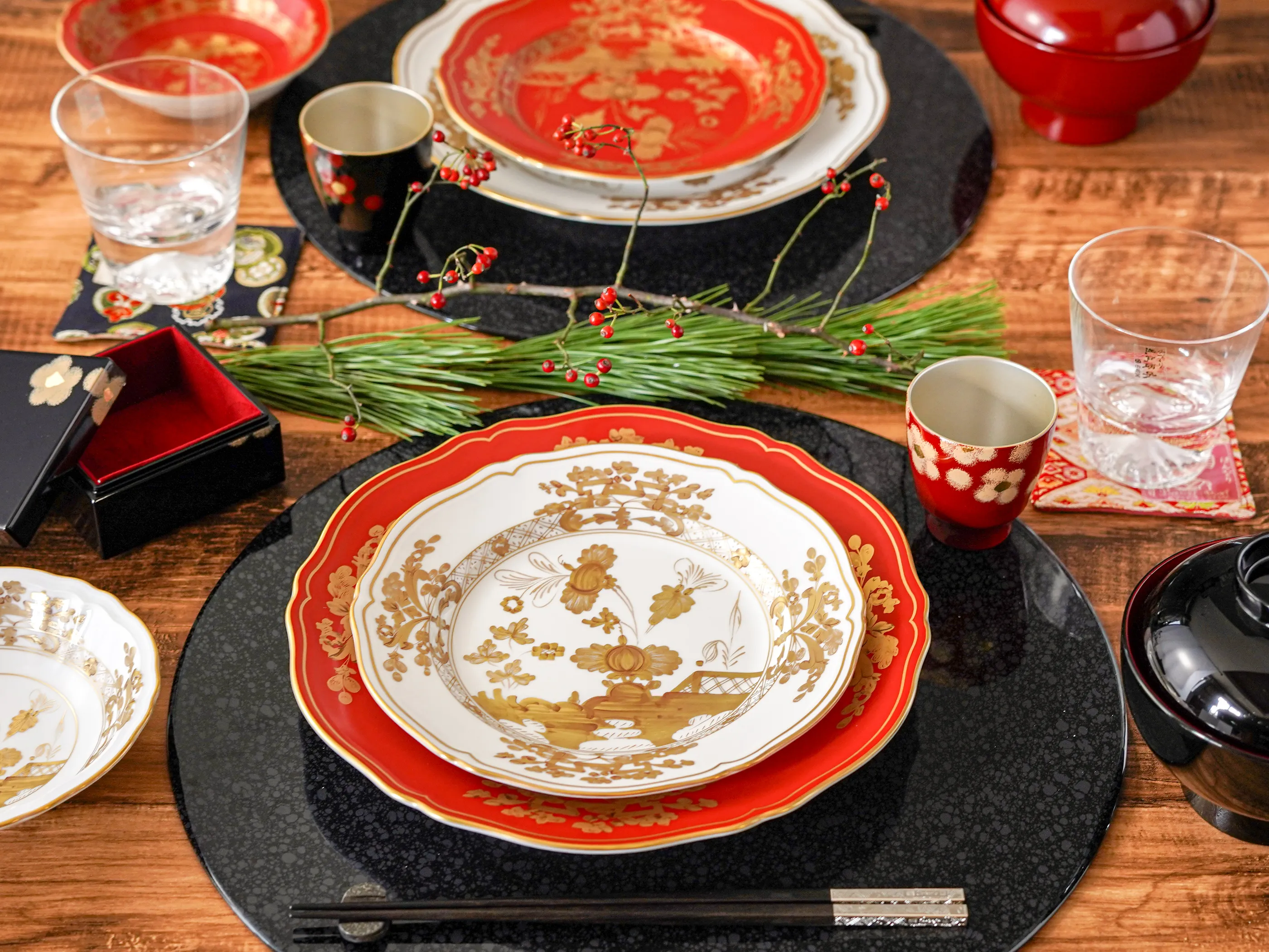 未使用　LENOX ABIGAILプレート4枚×4セット　テーブルコーディネート 新年の食卓に華を添える ― 洋食器で彩るお正月のテーブル