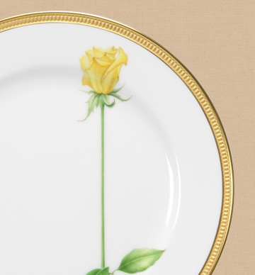 大倉陶園プレート　１本の薔薇(イエロー　)20㌢ 大倉陶園 | Okura Art China | ブランド洋食器専門店ル・ノーブル 公式