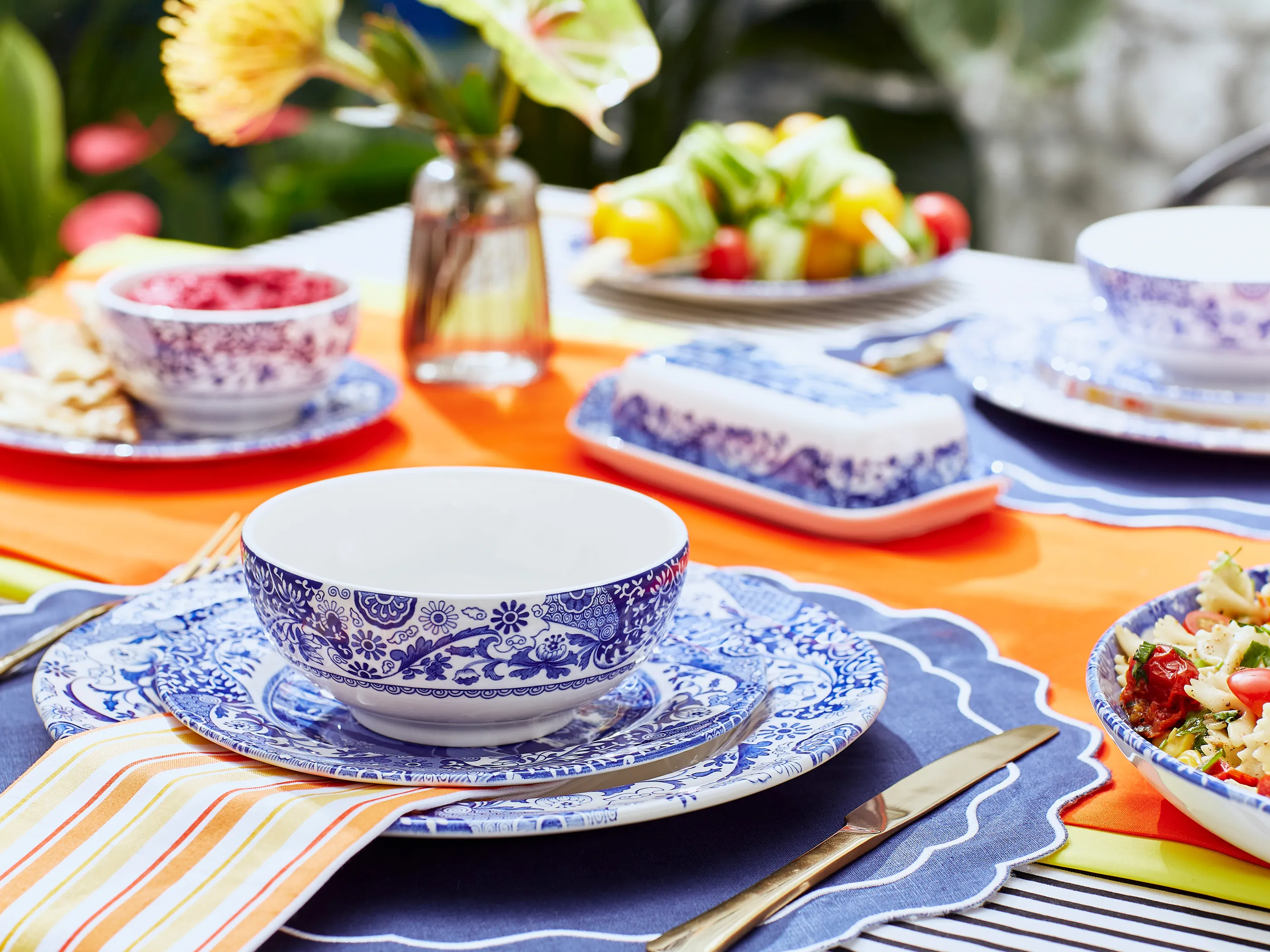 英国テーブルウェアの画像