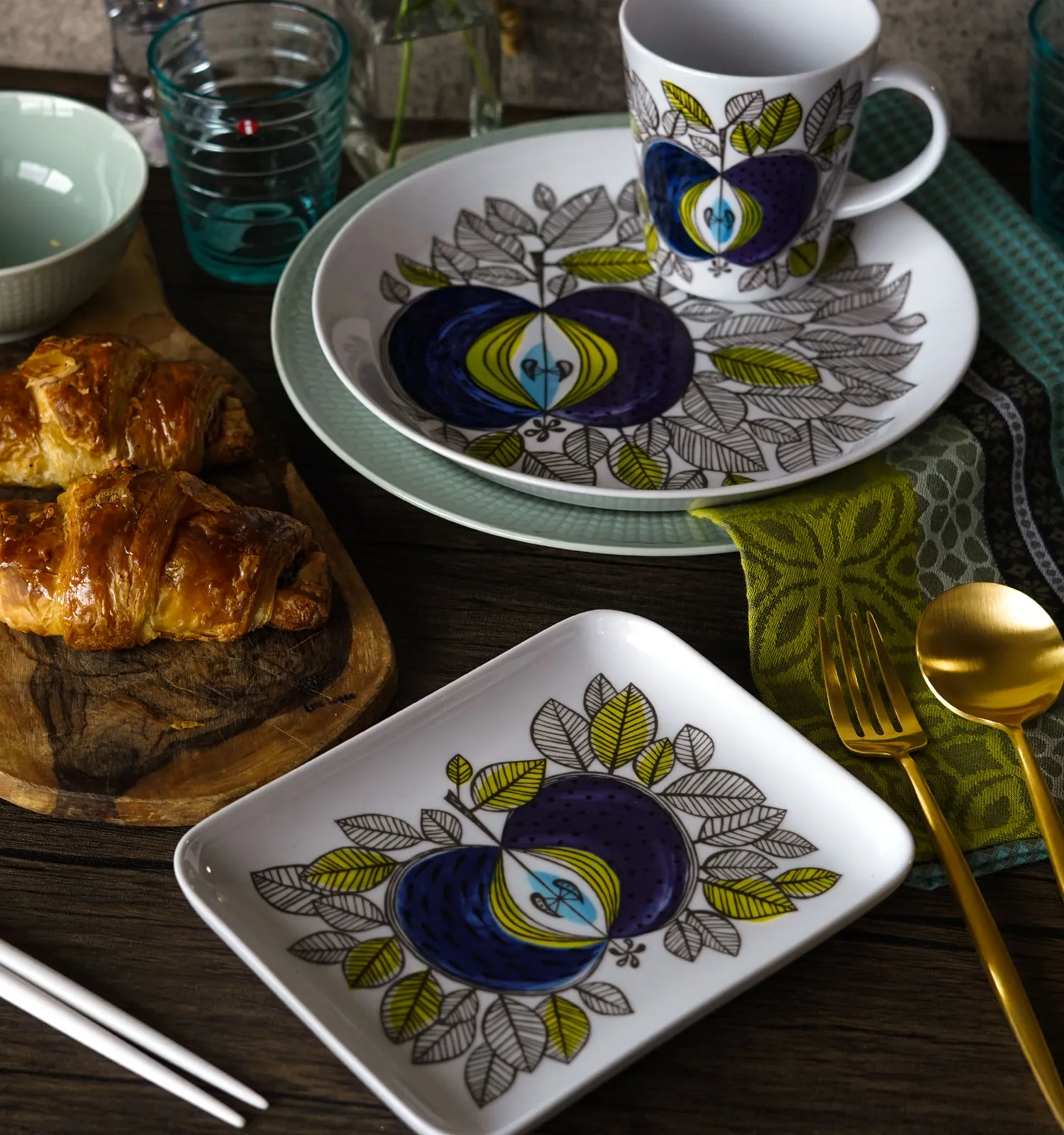 スウェーデン王室御用達の北欧食器 「ロールストランド」 | ブランド