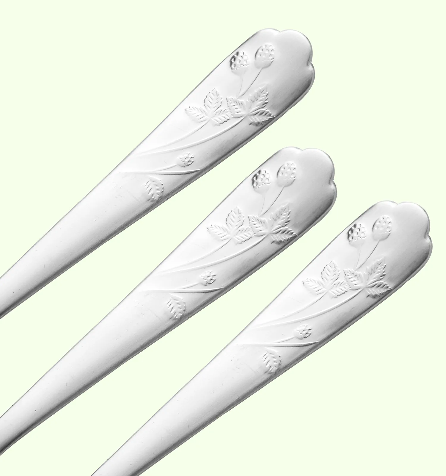 いちご柄食器画像