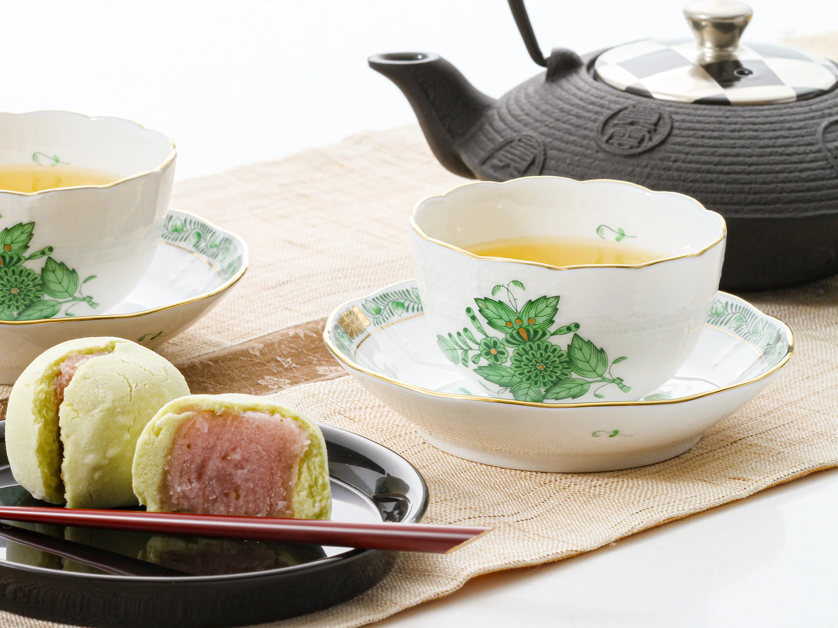 {p_name1}{p_name2short}