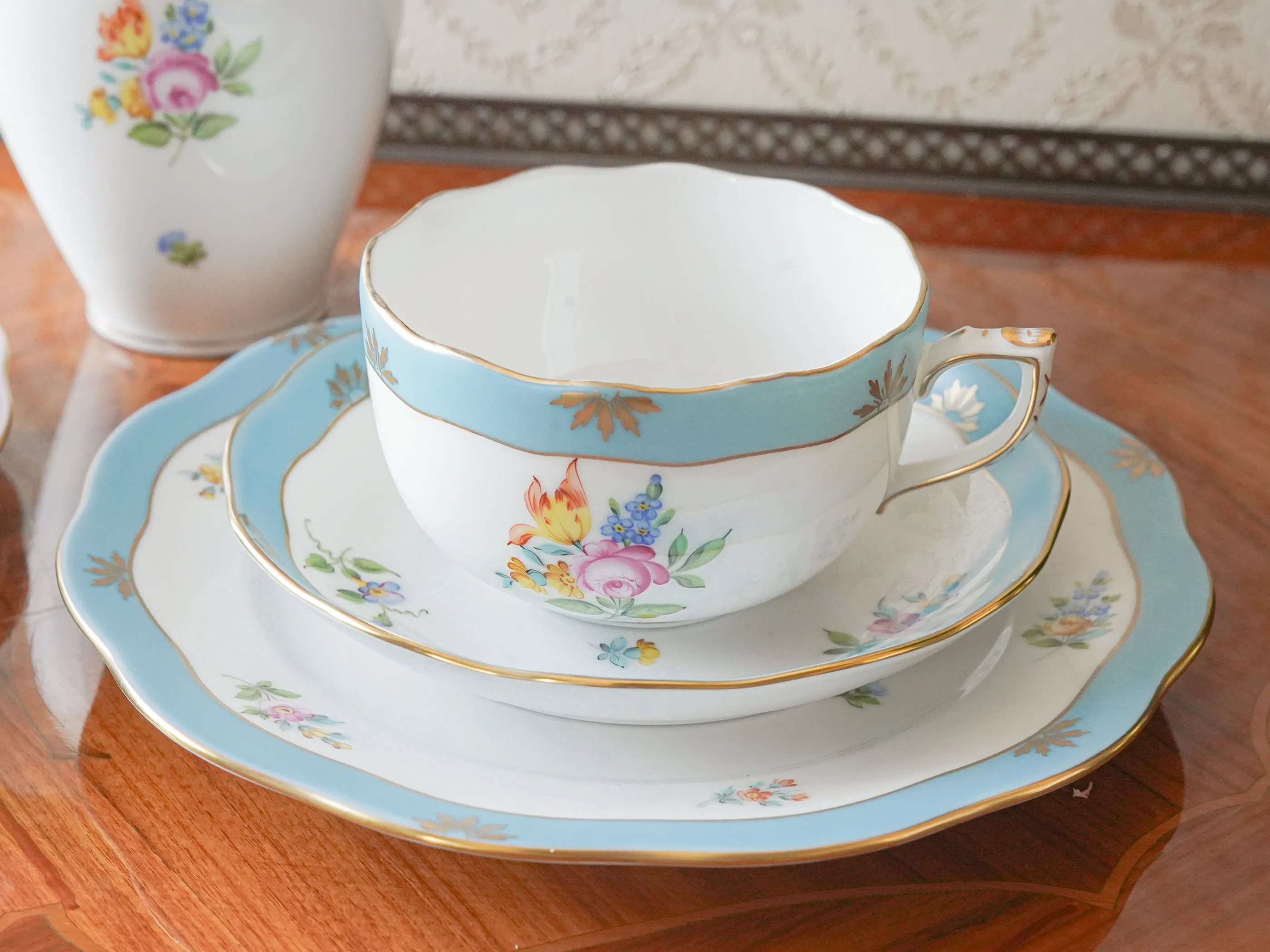 {p_name1}{p_name2short}