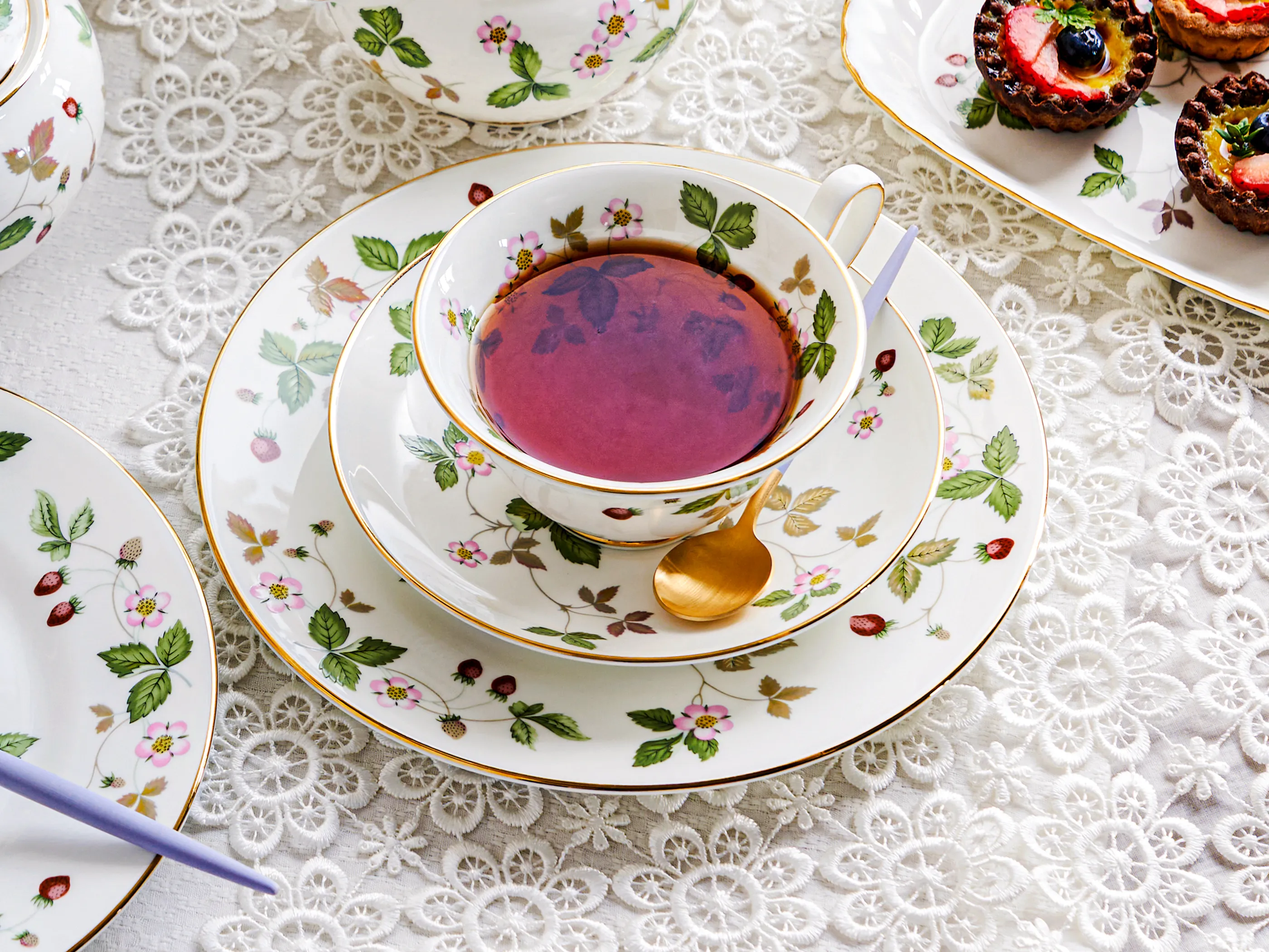 {p_name1}{p_name2short}