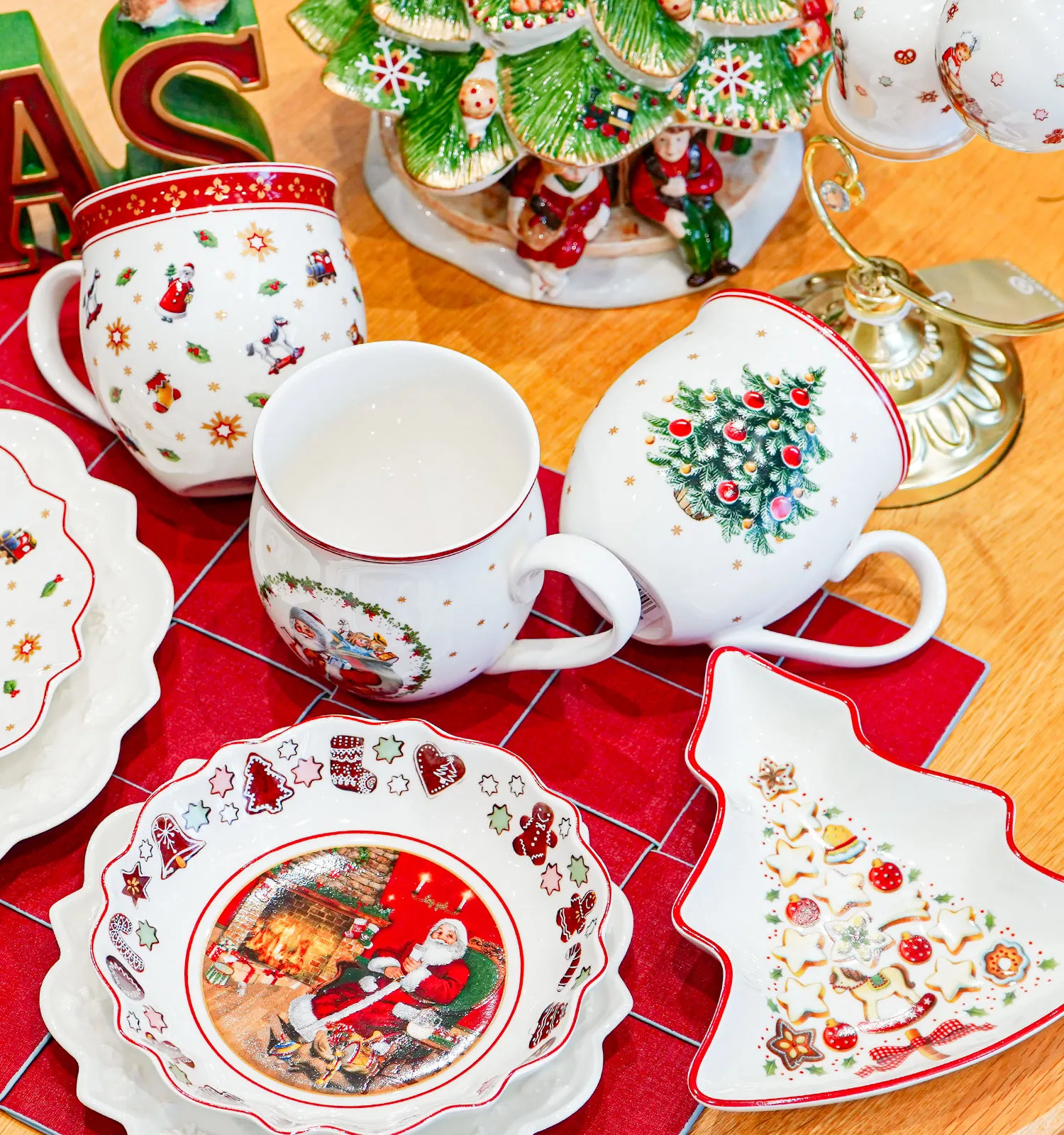 ビレロイ＆ボッホ クリスマス 食器コレクション