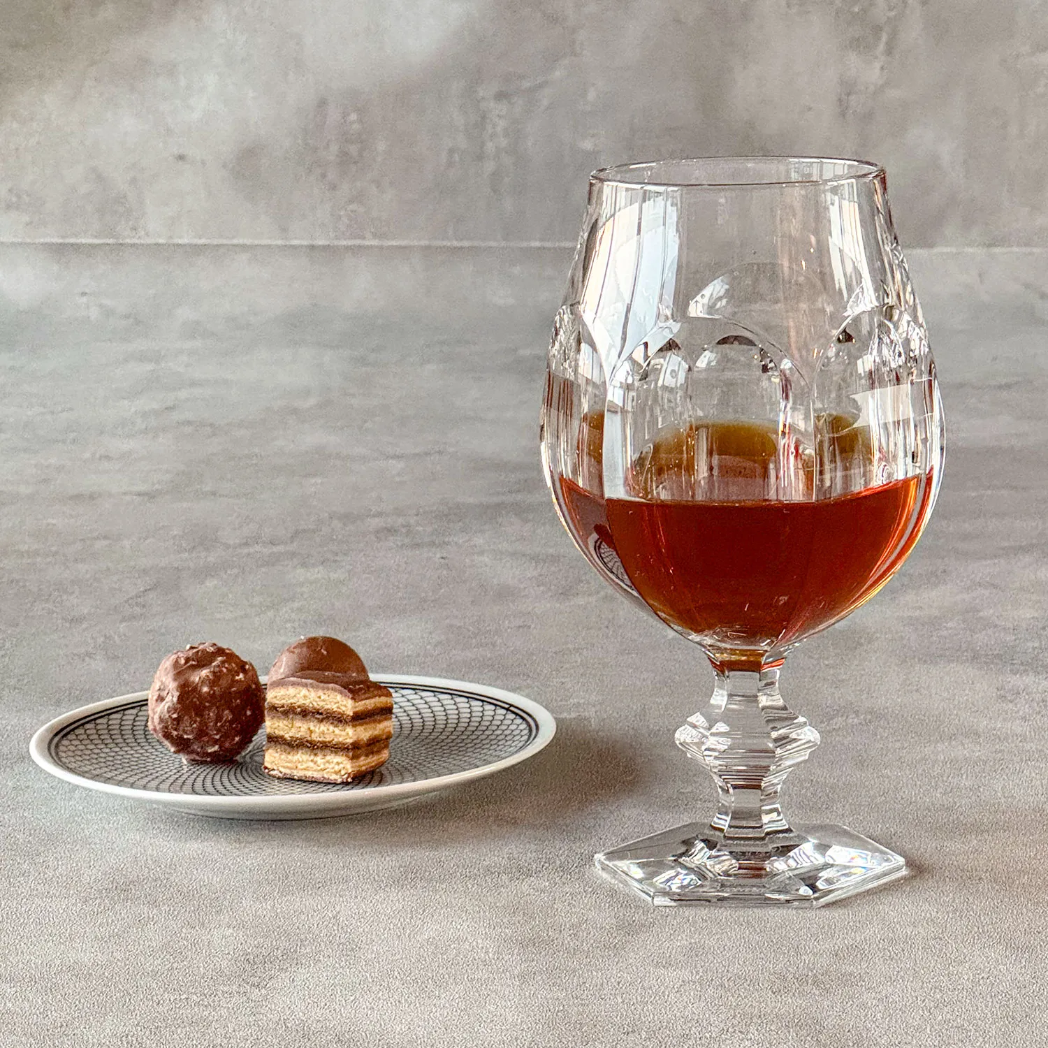 {p_name1}{p_name2short}