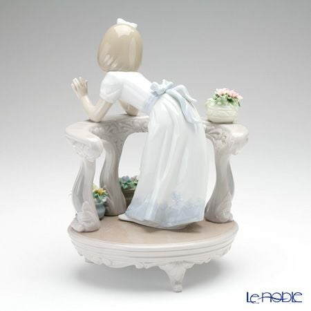 リヤドロ バルコニーの朝 06658