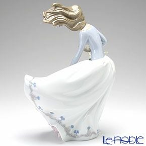 リヤドロ 風のいたずら 6767