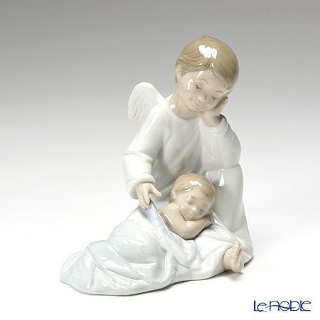 リヤドロ 守ってあげるよ 6961