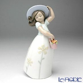 リヤドロ リトル・デイジー 8041