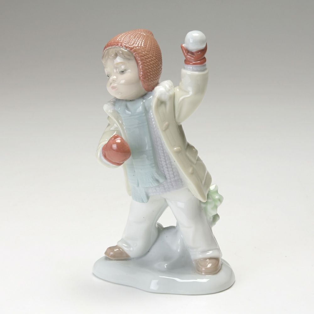 リヤドロ 負けないぞ 8167