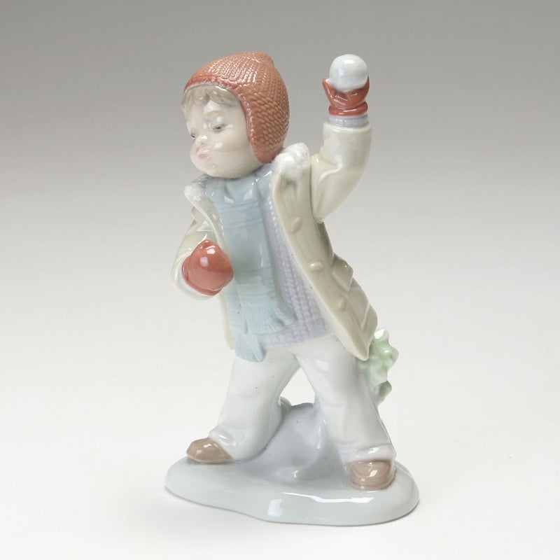 リヤドロ 負けないぞ 8167