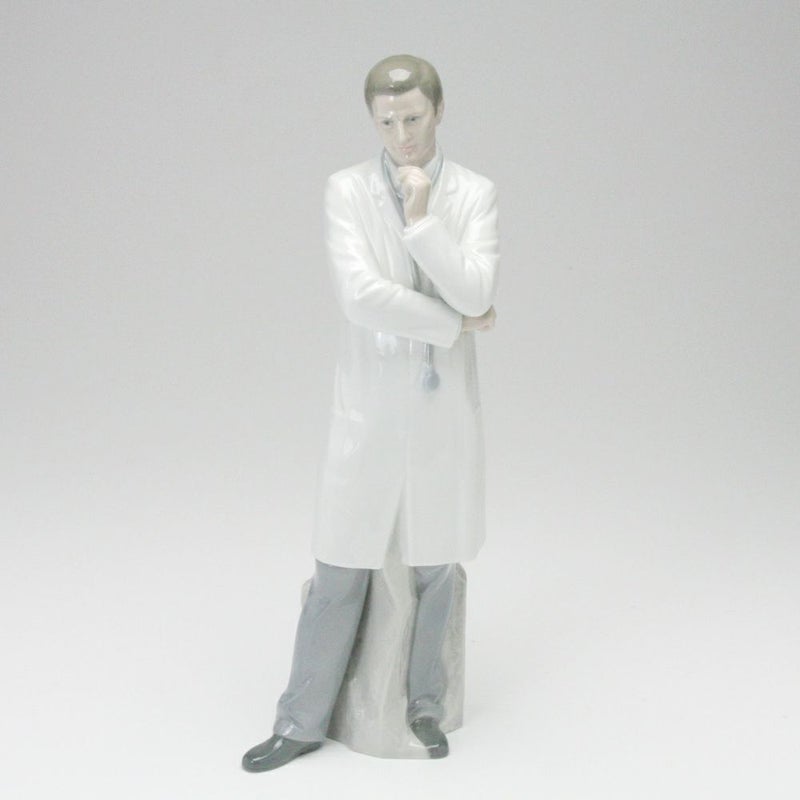 リヤドロ 優秀なドクター 08188