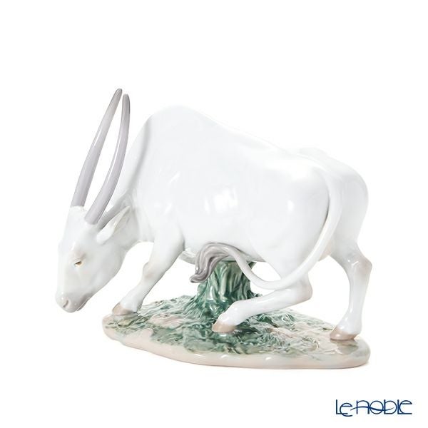 リヤドロ The Ox 08369 2021年 牛（丑） ／ 令和3年