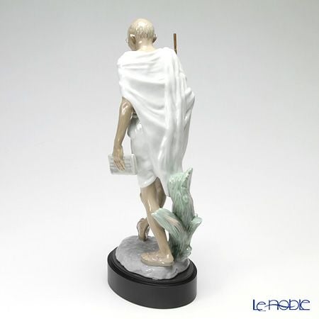 リヤドロ マハトマ・ガンジー 8417