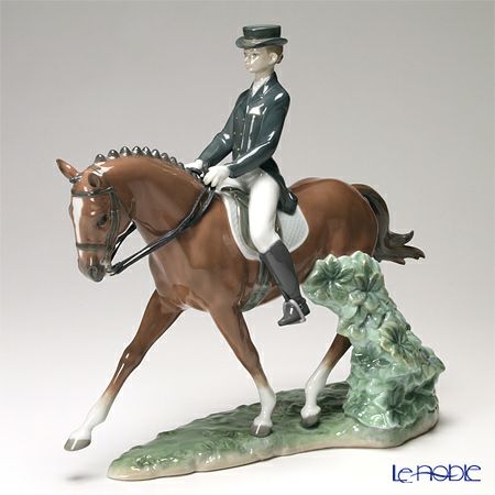 リヤドロ 凛と美しく 08418