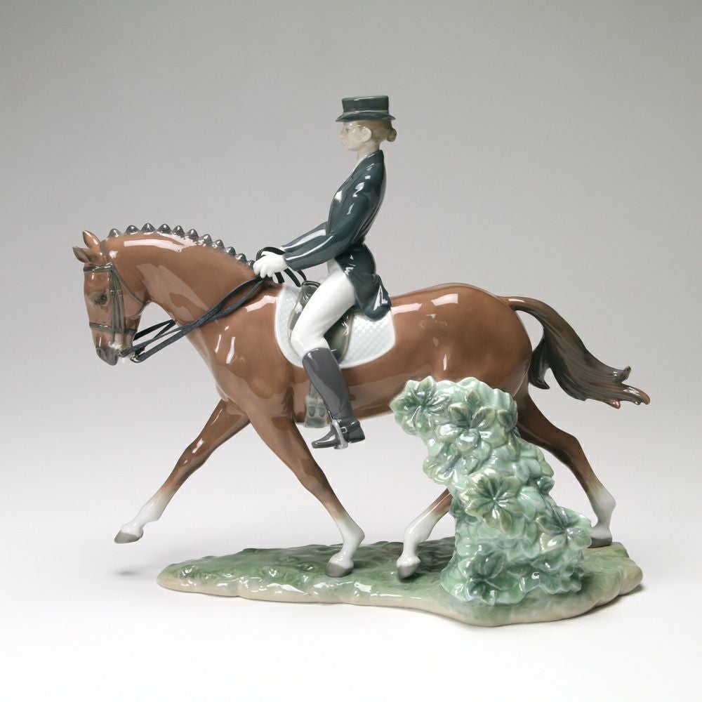 リヤドロ 凛と美しく 08418