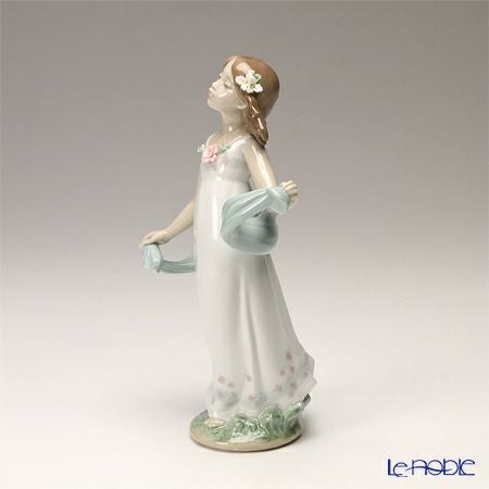 リヤドロ やわらかな風 8430