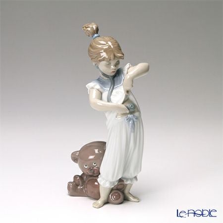 リヤドロ 何が聞こえるかな 8468