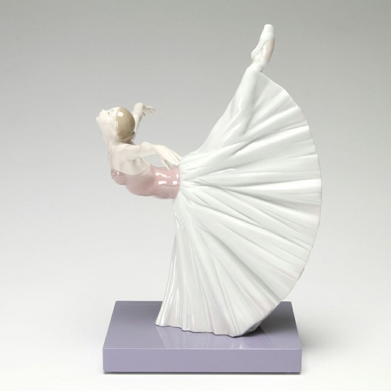 リヤドロ ジゼルのロマンス 8475