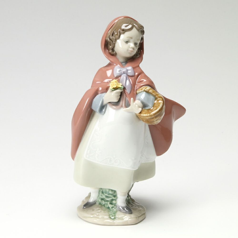 リヤドロ 赤ずきんちゃん 8500