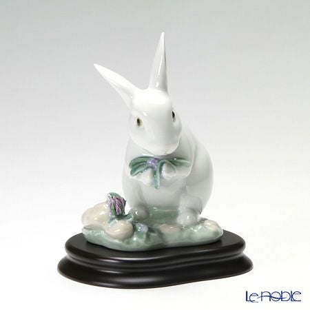 リヤドロ The Rabbit 8517