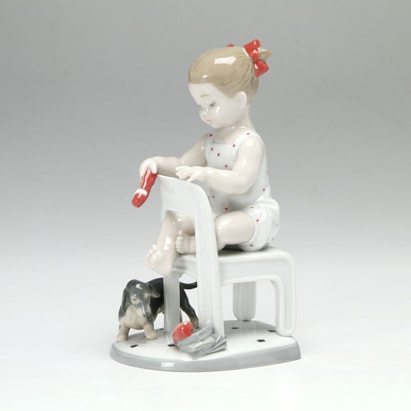 リヤドロ 隠しちゃだめよ（ミニチュアダックスフント） 8524