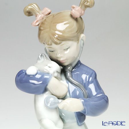 リヤドロ 具合はいかが? 8544