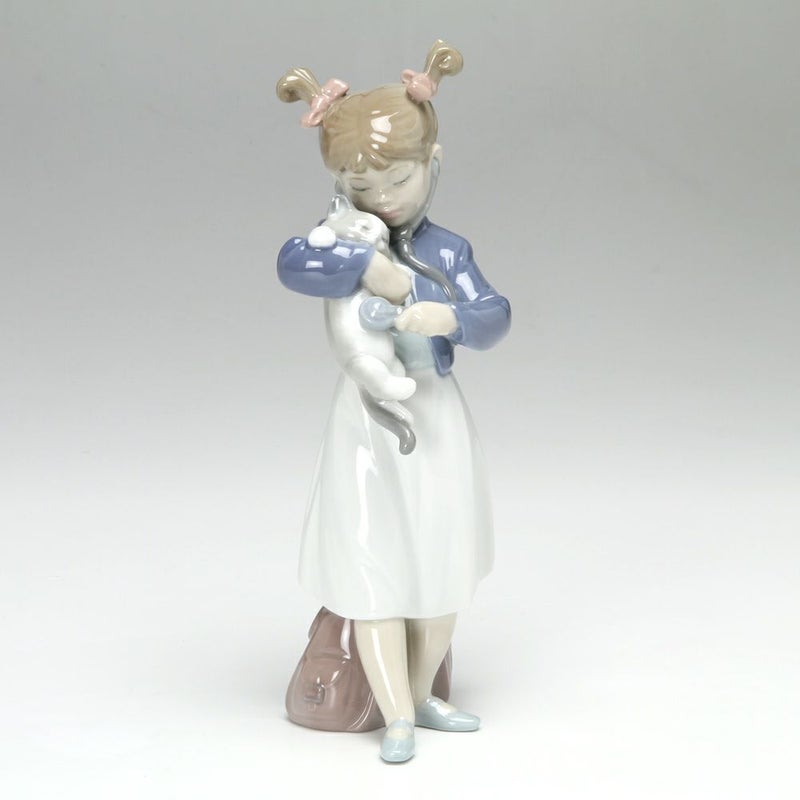 リヤドロ 具合はいかが? 8544