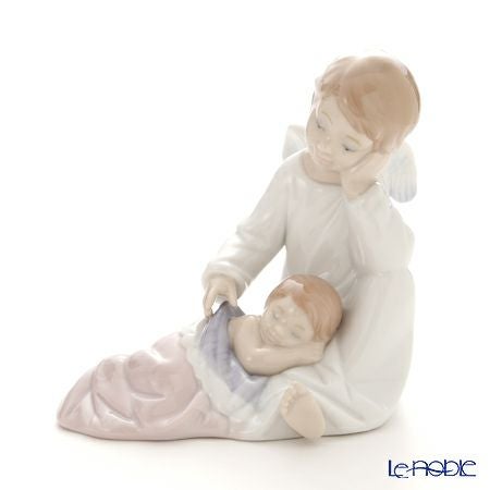 リヤドロ 守ってあげるよ（女の子） 8549