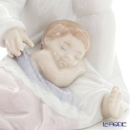 リヤドロ 守ってあげるよ（女の子） 8549