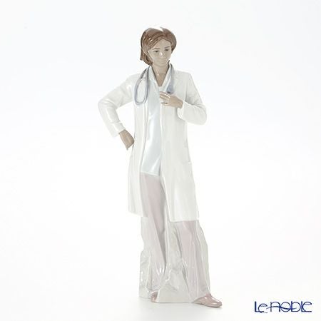 リヤドロ 微笑むドクター 8602