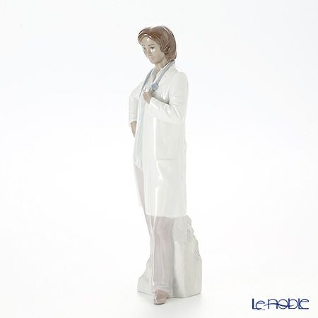 リヤドロ 微笑むドクター 8602