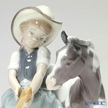 リヤドロ 小さなカウガール 8636