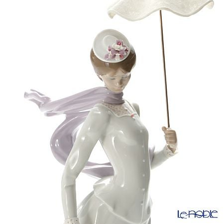 リヤドロ ショールの貴婦人 08679