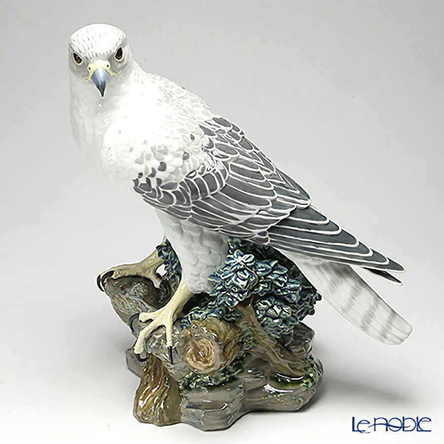 リヤドロ シロハヤブサ 8722