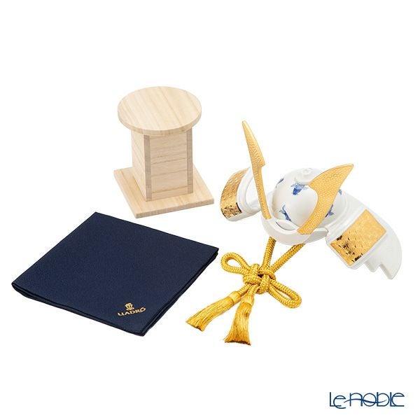 リヤドロ 兜 鯉 13053 21×17×25cm 木製台座・袱紗付（限定500体）