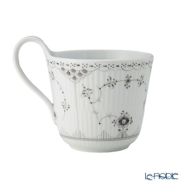 ロイヤルコペンハーゲン（Royal Copenhagen）ブラックフルーテッドハーフレース ハイハンドル マグカップ 330ml 1066933