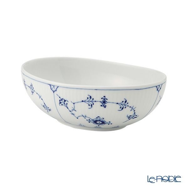 ロイヤルコペンハーゲン（Royal Copenhagen） ブルー フルーテッド プレイン オーバルボウル 15.5cm／370ml 01602／1062910