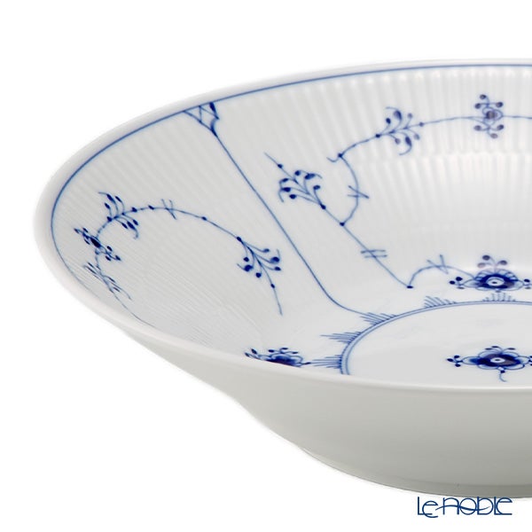 ロイヤルコペンハーゲン（Royal Copenhagen） ブルー フルーテッド プレイン パスタプレート 24×6cm 1101606／1016769